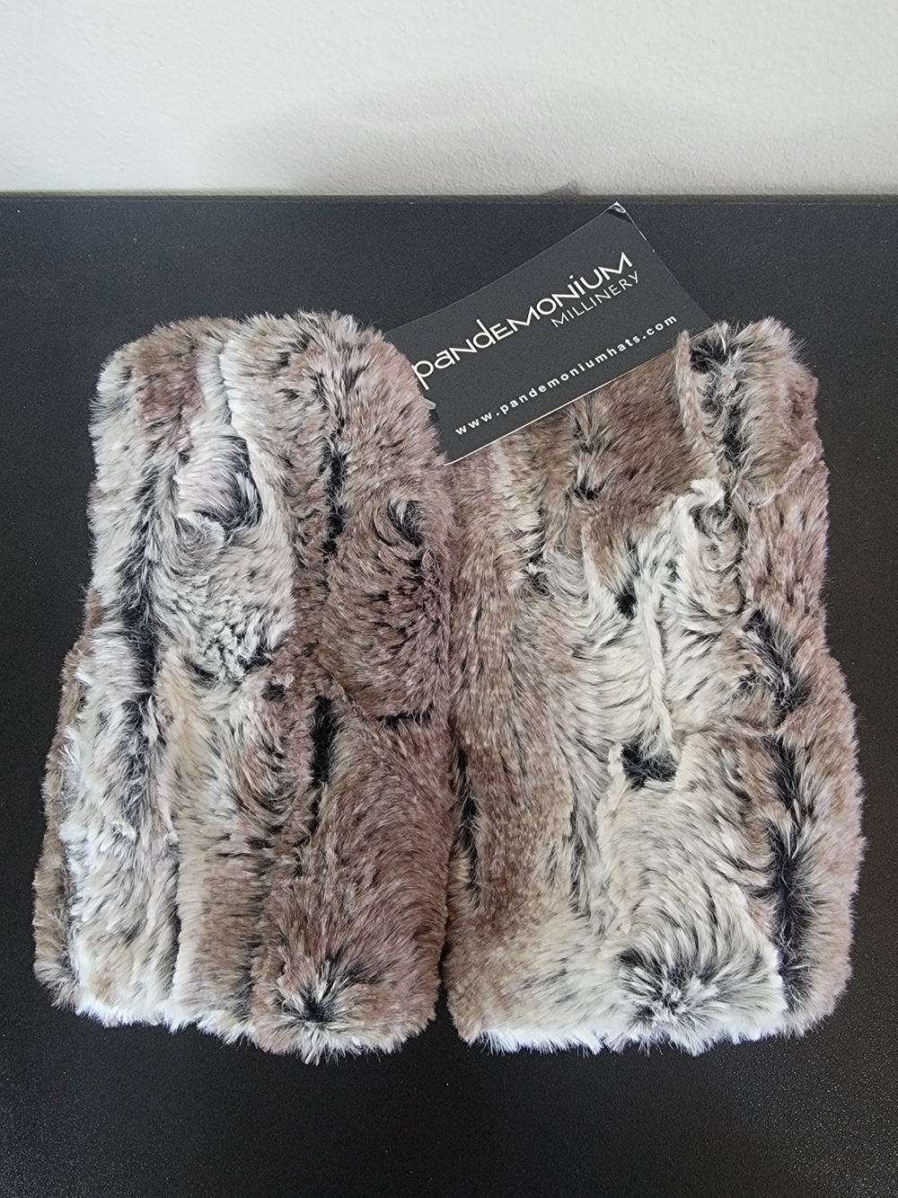 Pandemonium Millinery Women's Faux Fur Wrist Warmers